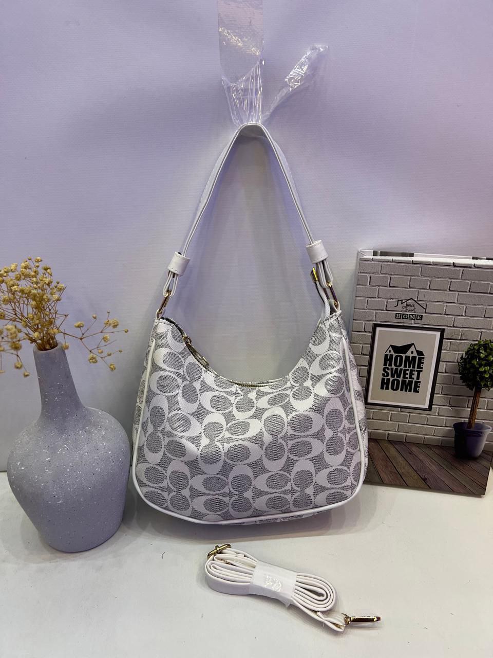 /public/uploads/photos/shares/Suzy bags/IMG_2505.jpeg